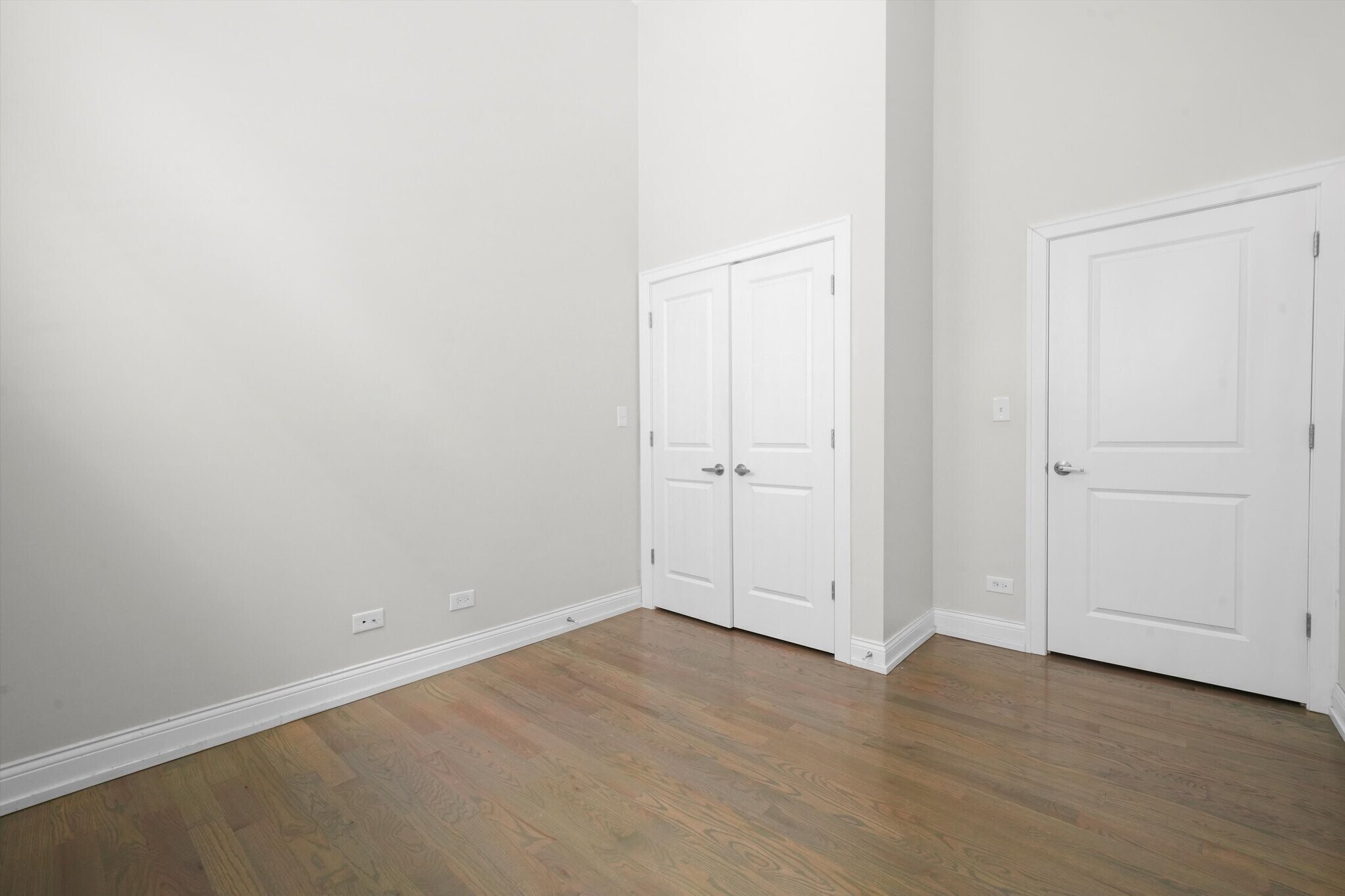 Building Photo - 1946 S Racine Ave