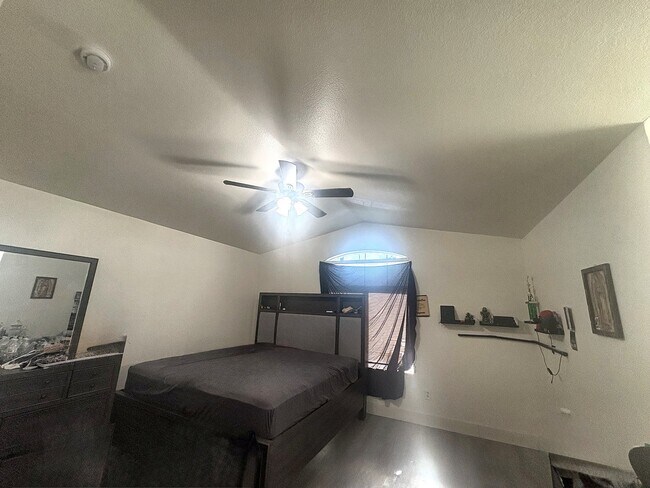 Building Photo - 4718 Pennel Ct