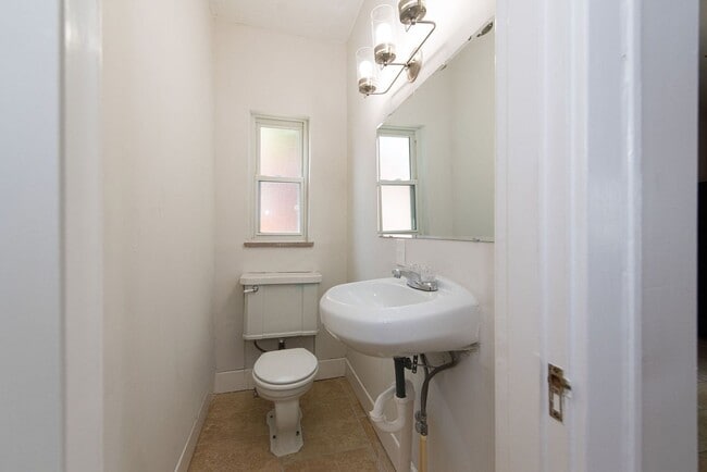 Building Photo - COVEDALE- 3 bedroom 1.5 bath Tudor with up...