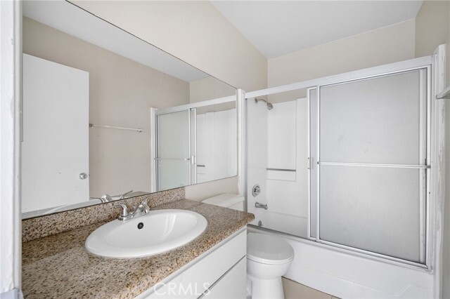 Building Photo - 16226 Vanowen St