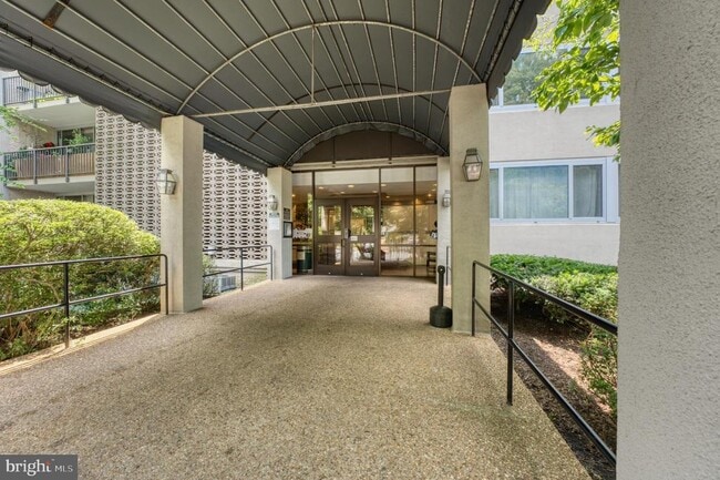Building Photo - 4420 Briarwood Ct N