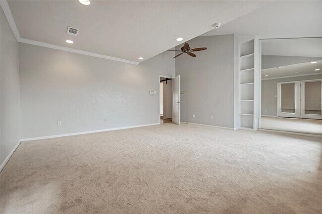 Building Photo - 534 Fox Briar Ln