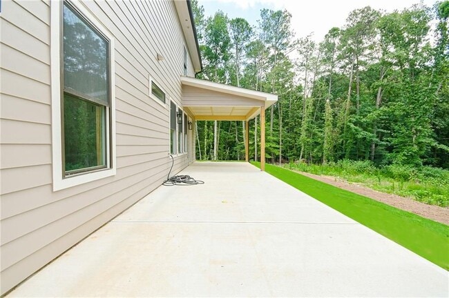 Building Photo - 3604 Pineview Cir NW