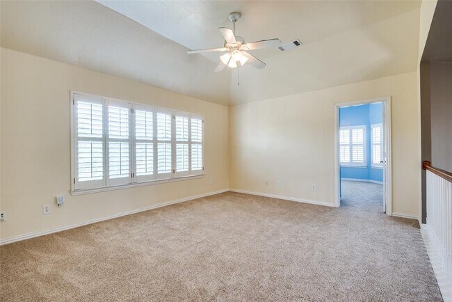 Building Photo - 452 Richmond St