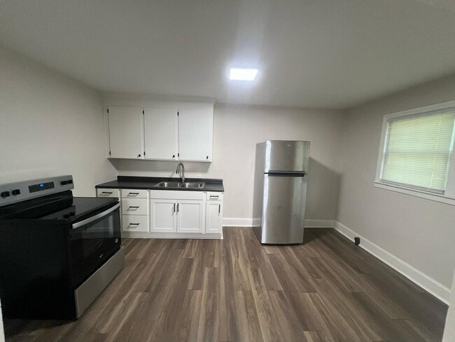 Building Photo - 104 Dukeland Dr