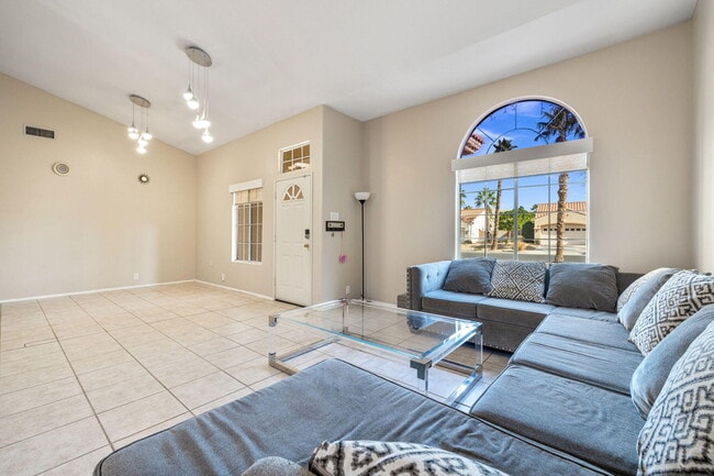 Building Photo - 68215 Pasada Rd