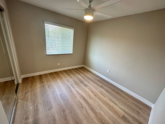 Building Photo - Fully Renovated in 2023!! 4BD/2BA on Tipton