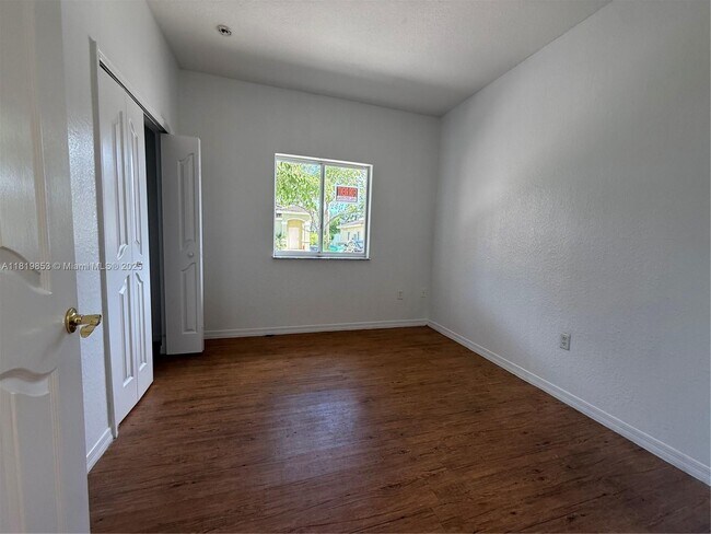 Building Photo - 13232 Old Biscayne Dr