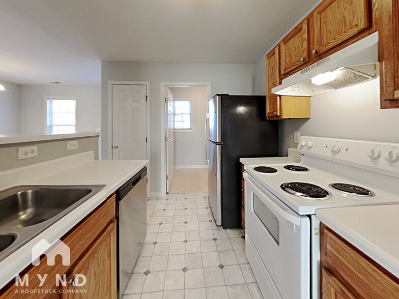 Building Photo - 5413 Advantis Dr