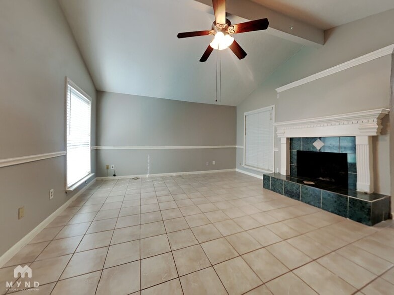 Building Photo - 4159 Amir St