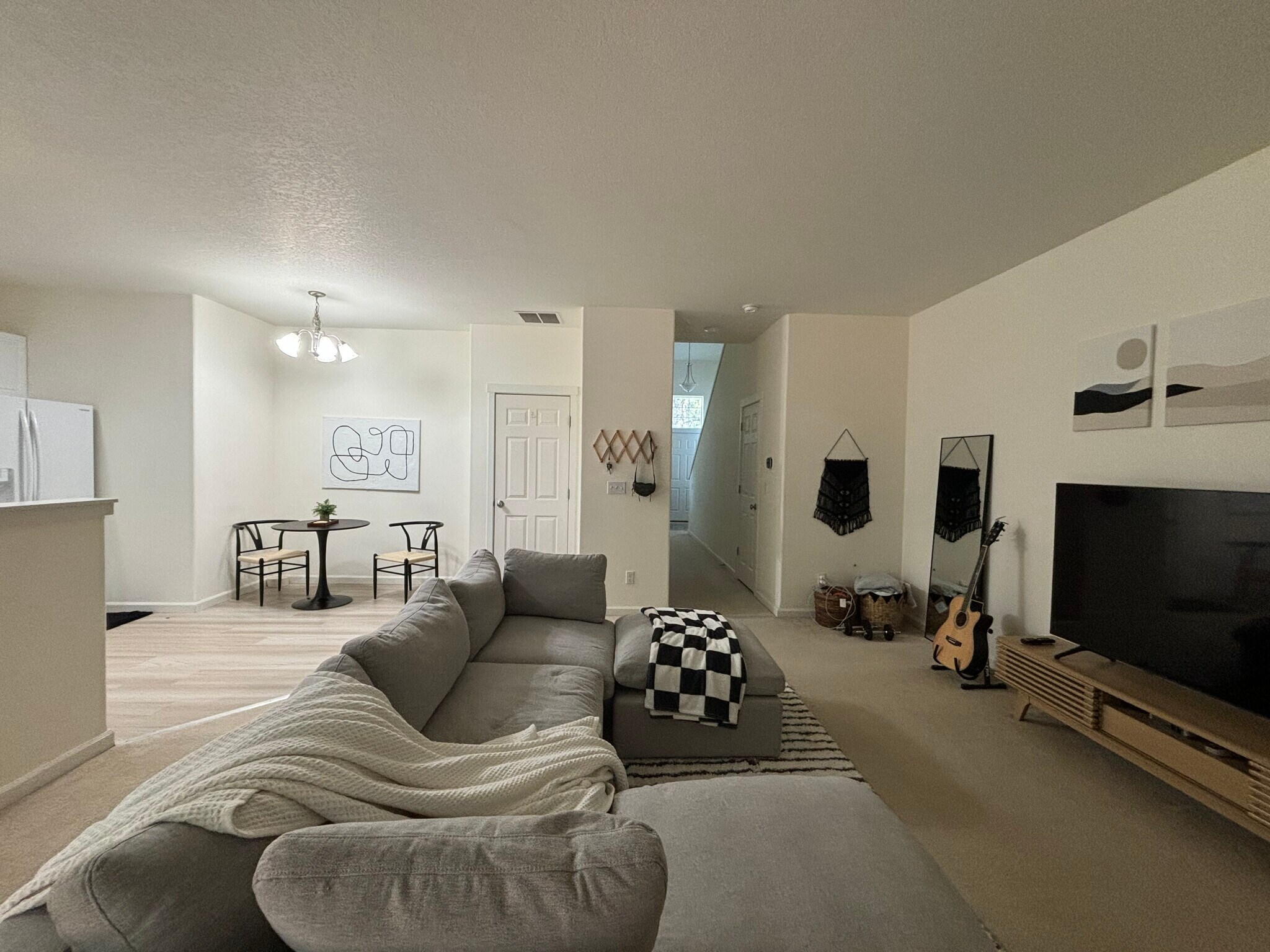 family room adjacent to dining area - 5671 NE Canard Dr