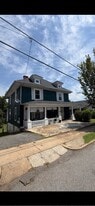 Building Photo - 512 Stuart St