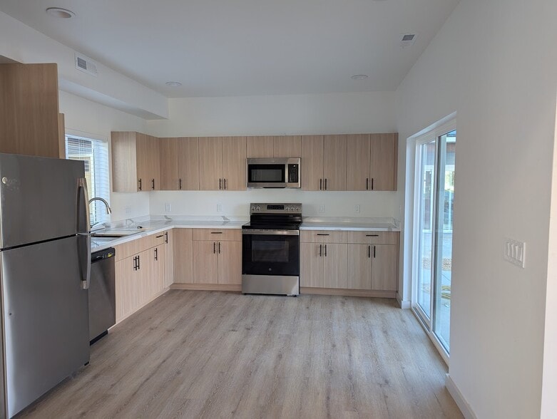 Building Photo - 164 S 100 W