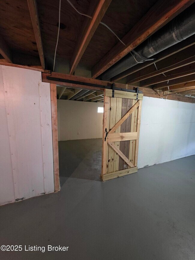 Building Photo - 4504 St Claude Dr