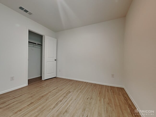 Building Photo - 18622 Rosehill Pr Dr