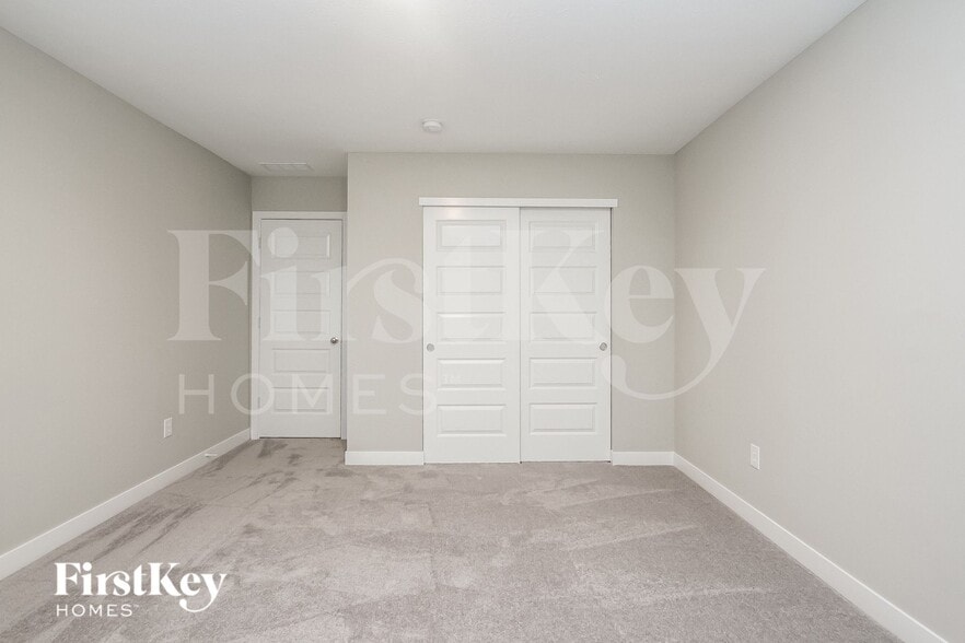 Building Photo - 2335 S Carlota Dr