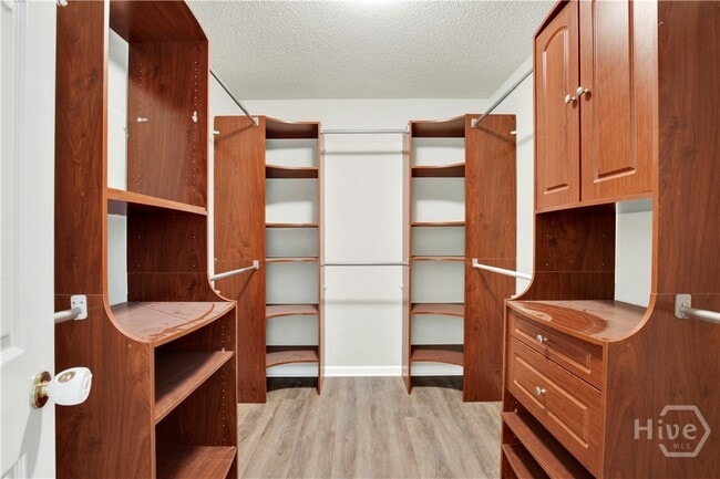 Building Photo - 387 Shady Hill Cir