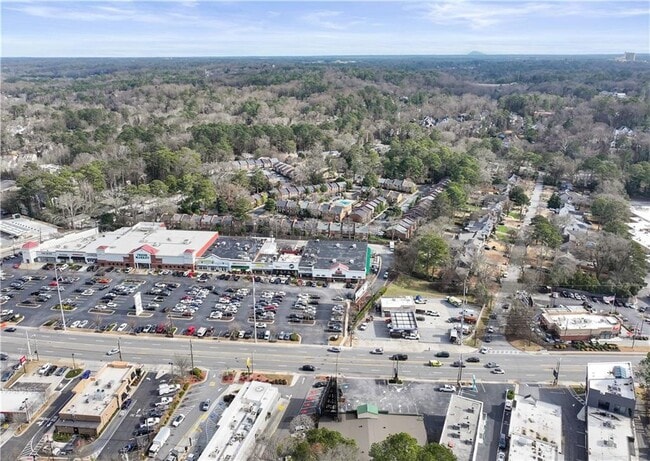 Building Photo - 4300 Roswell Rd NE