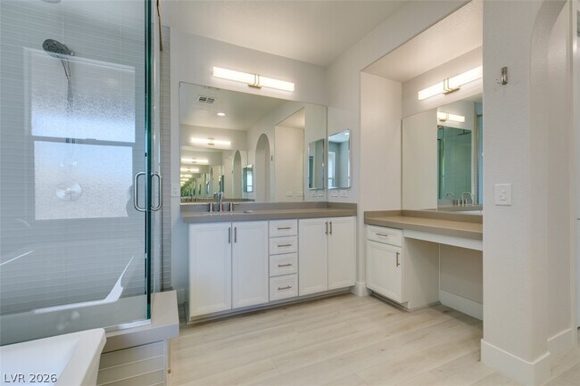 Building Photo - 11370 Merado Peak Dr