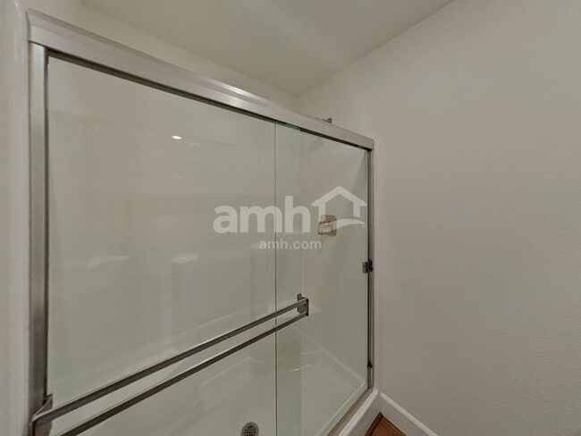 Building Photo - 80 Cabaletta Ln