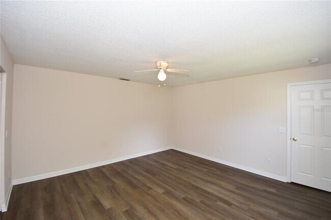 Building Photo - 19 Burning Ember Ln