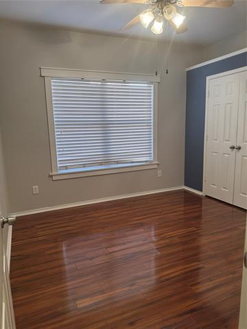 Building Photo - 6227 Meadowcrest Ln