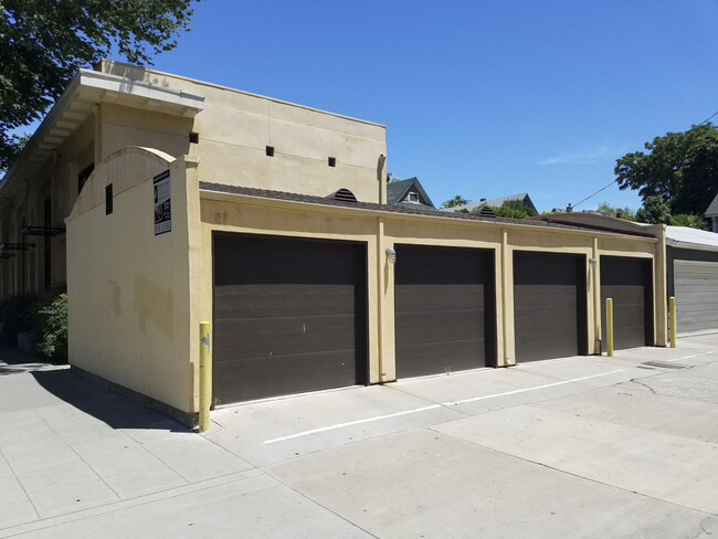 Personal Garage for additional monthly fee - 1701 15th St