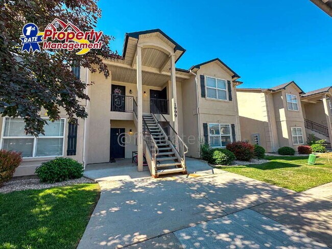 Building Photo - 1949 E Wilson Ln