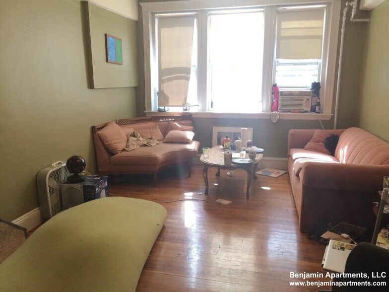 Primary Photo - 7 Lothian Rd