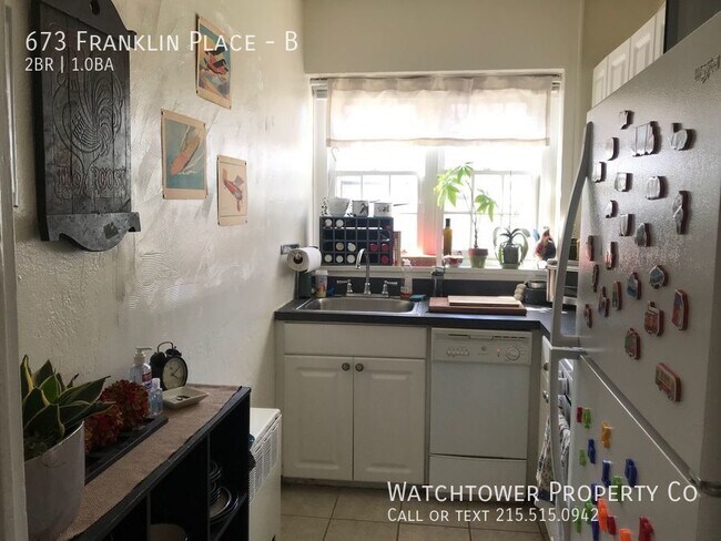 Building Photo - 673 Franklin Pl