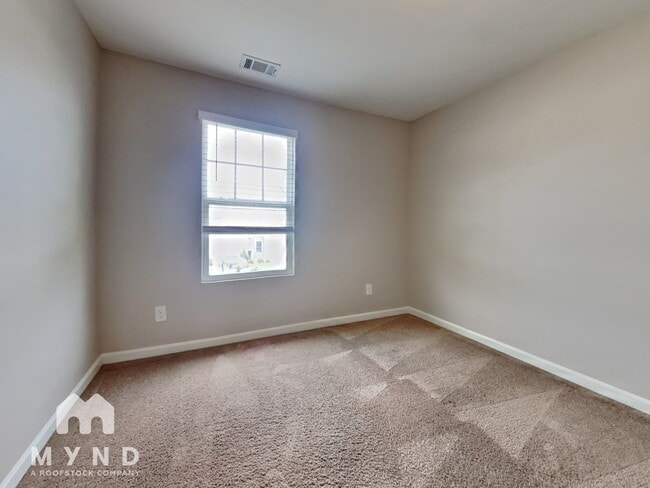 Building Photo - 11973 Fuller St