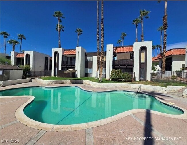 Building Photo - 1405 E Vegas Valley Dr