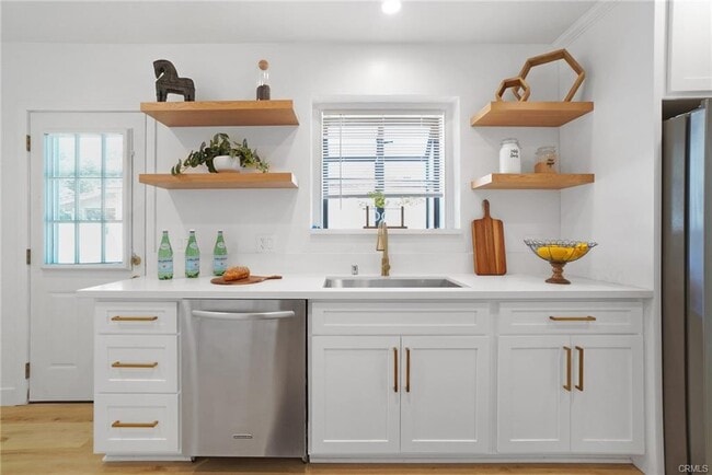 Building Photo - 3636 Gardenia Ave