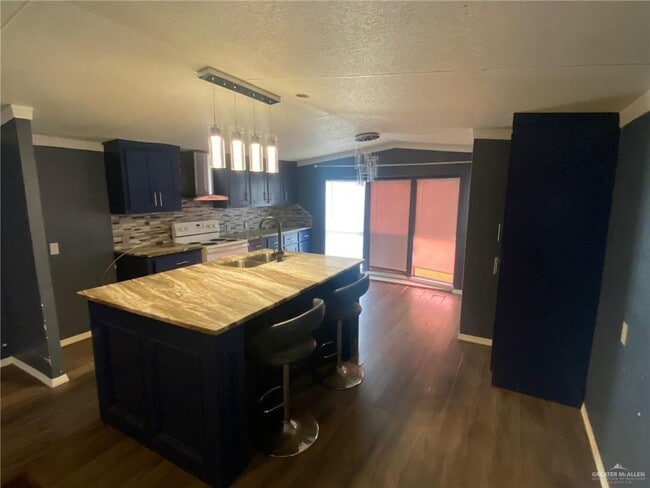 Building Photo - 1320 Snook Ct