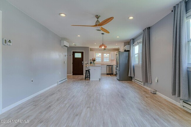 Building Photo - 35 Auburn St