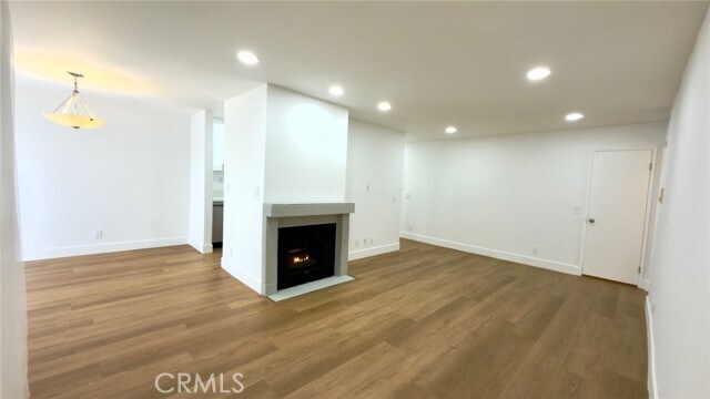 Building Photo - 839 Hayworth Ave