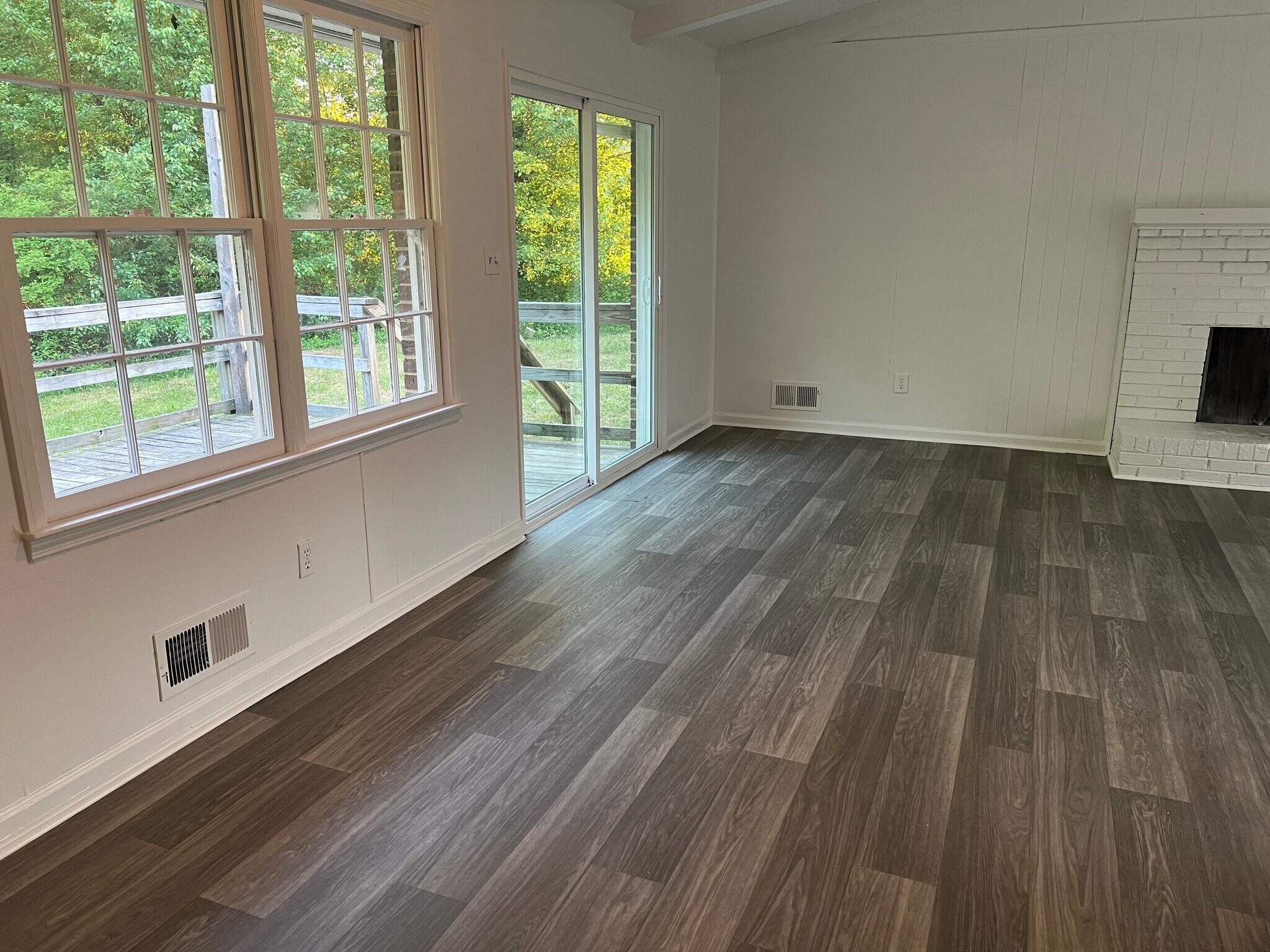 Building Photo - 3150 Sandy Plains Rd