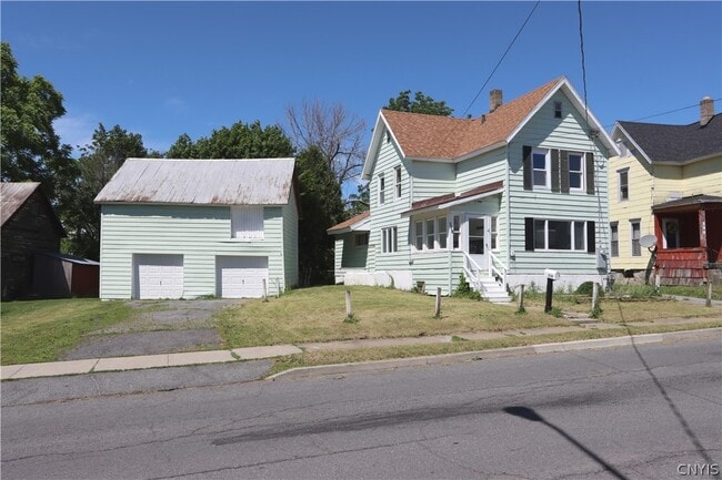 Building Photo - 318 W Hoard St