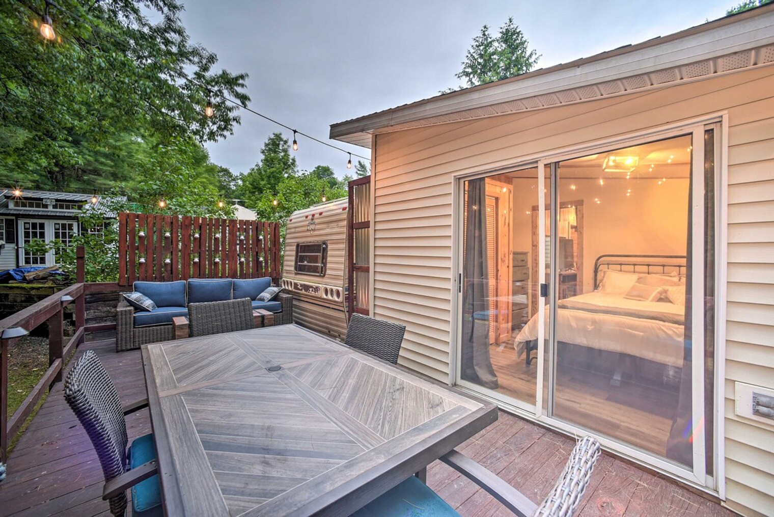 Building Photo - 783 Woodstock Rd