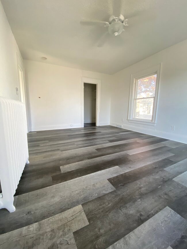 Building Photo - 1608 B Ave NE