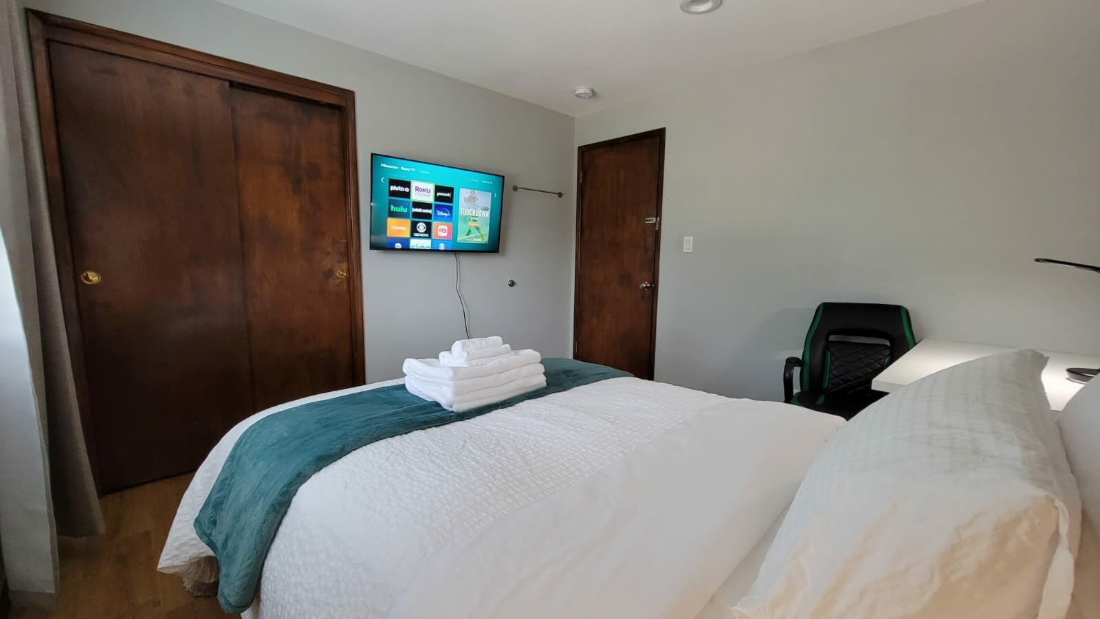 Building Photo - 1803 N 200th St