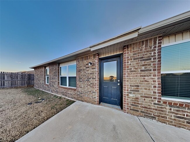 Building Photo - 11545 NW 100th St