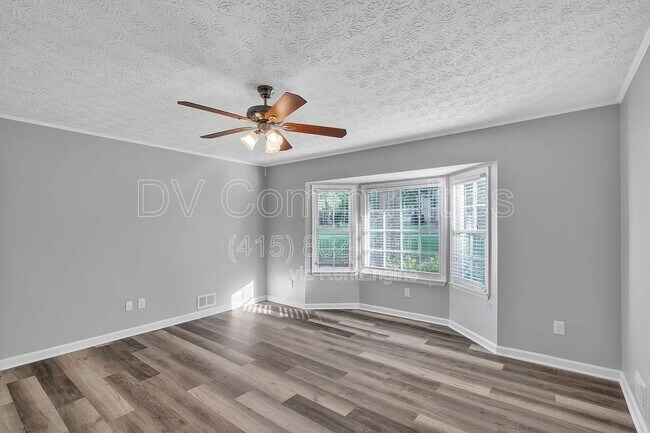 Building Photo - 2557 Ashley Cir