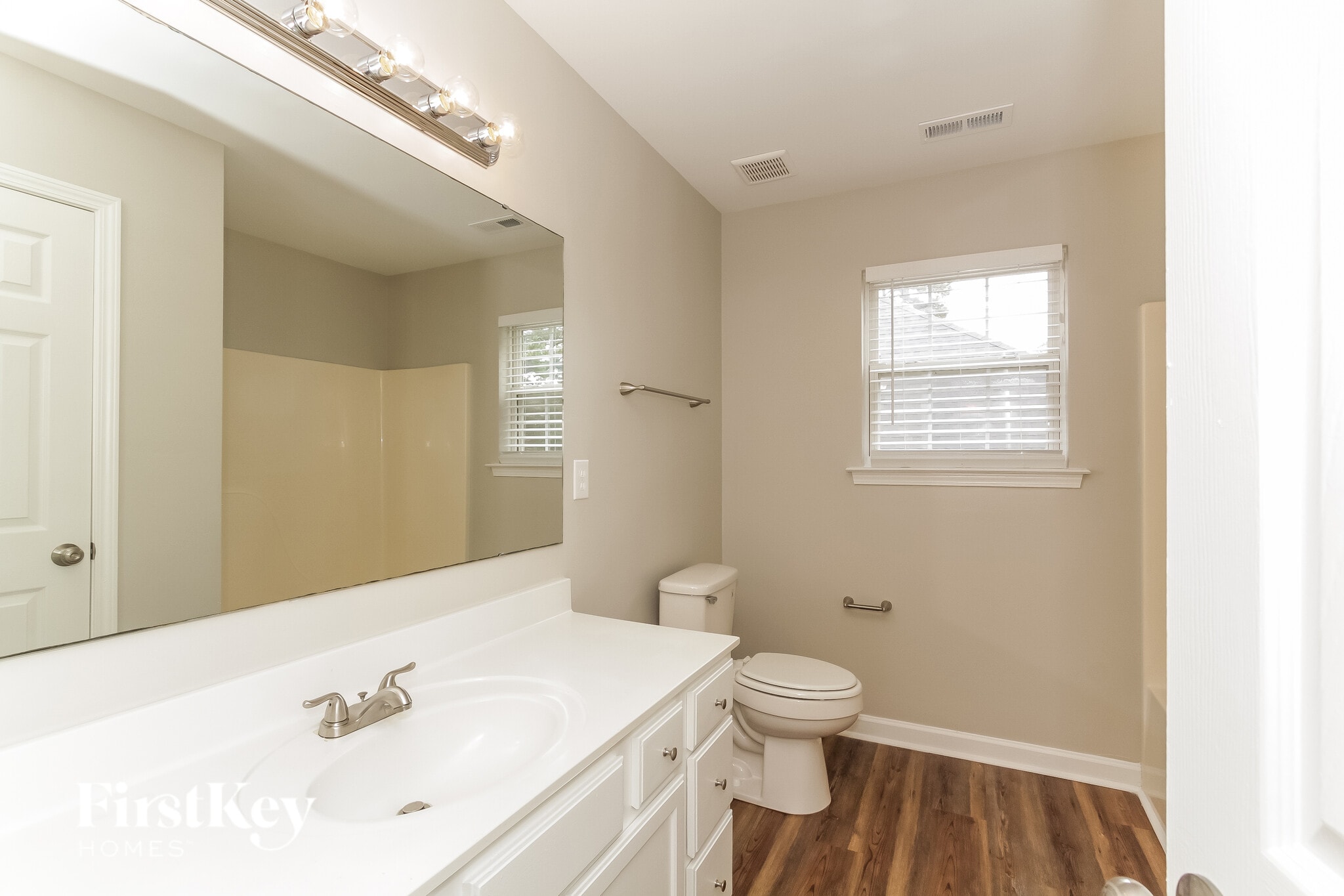Building Photo - 6111 Forest Pond Dr