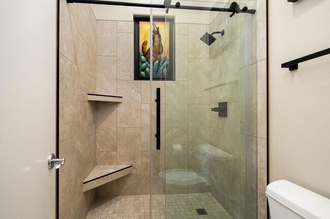 Building Photo - 96 Vía Bella