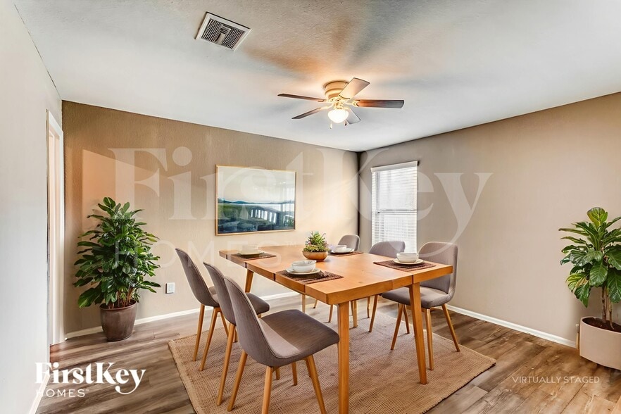 Building Photo - 3406 Hughes Mdw Wy