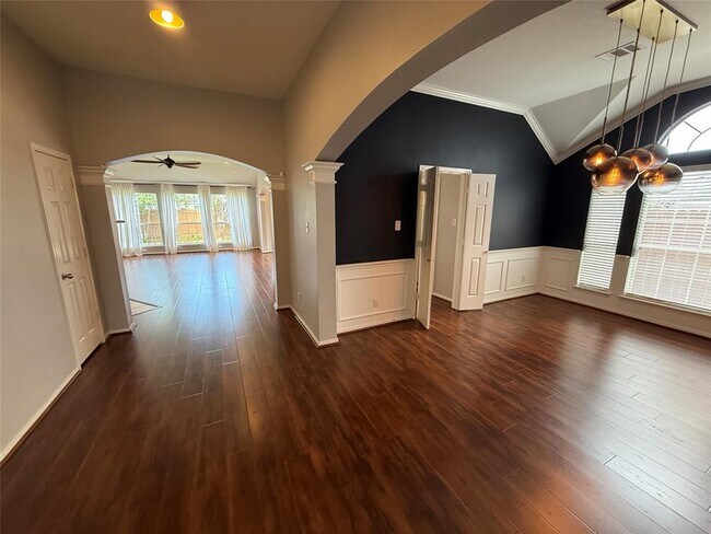Building Photo - 2310 Megellan Point Ln