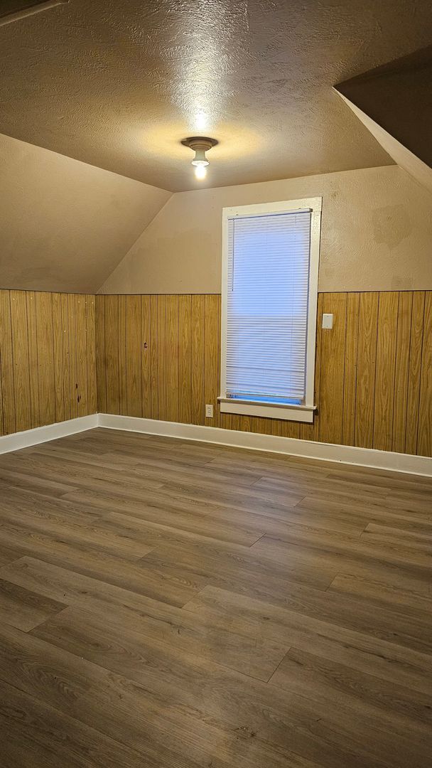 Building Photo - 529 N 7th St