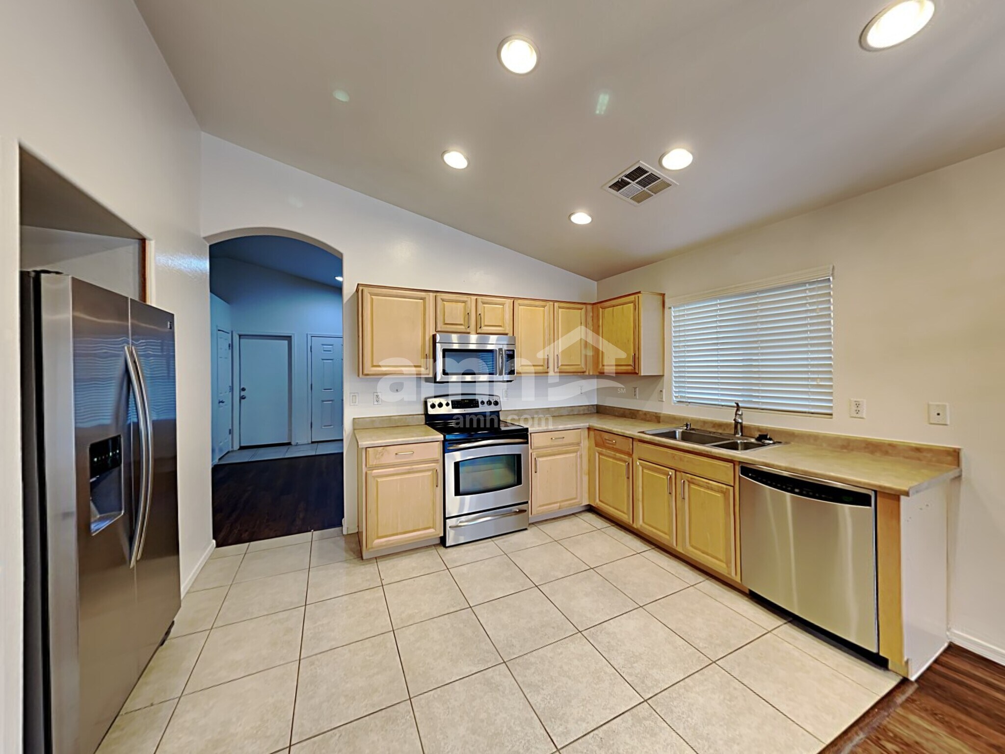 Building Photo - 1735 W Appaloosa Way