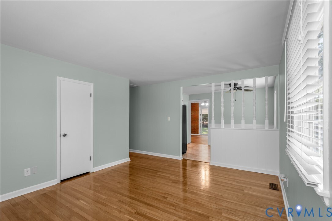 Building Photo - 552 S 22nd Ave